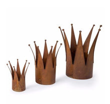 Load image into Gallery viewer, Set of 3 Rust Crown Planters
